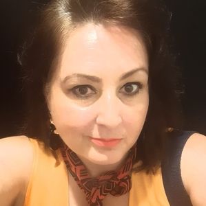 Meet your Posher, Claire